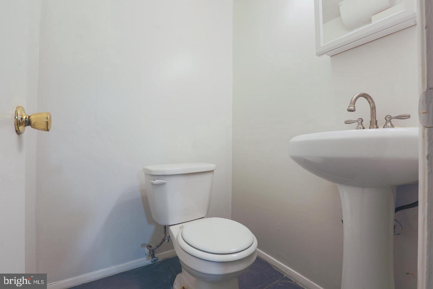 2412 Taney Road Baltimore, MD 21209 - Photo 19 of 30