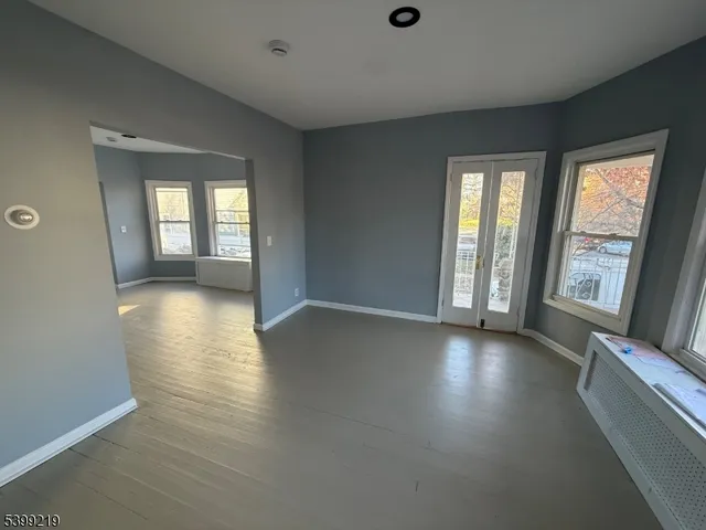 $5,000 | 704 Park Avenue, Elizabeth, NJ 07208