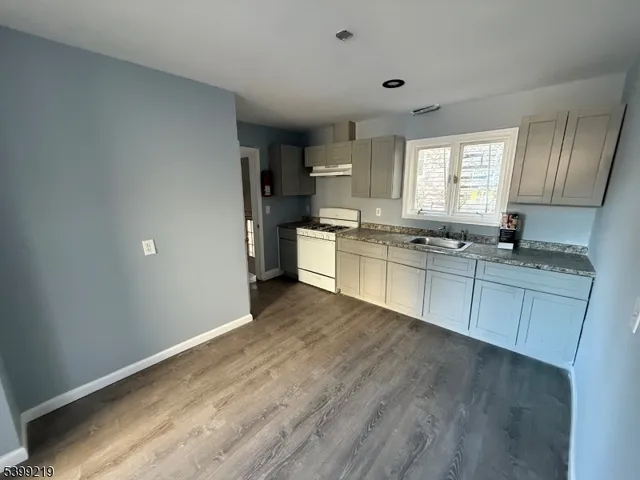 $5,000 | 704 Park Avenue, Elizabeth, NJ 07208