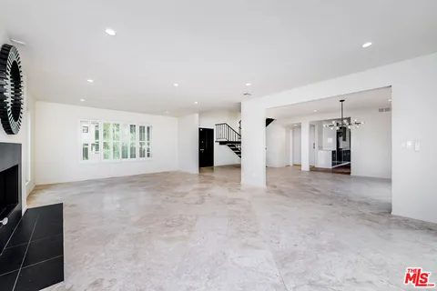 $2,999,000 | 3643 Ballina Canyon Road, Encino, CA 91436