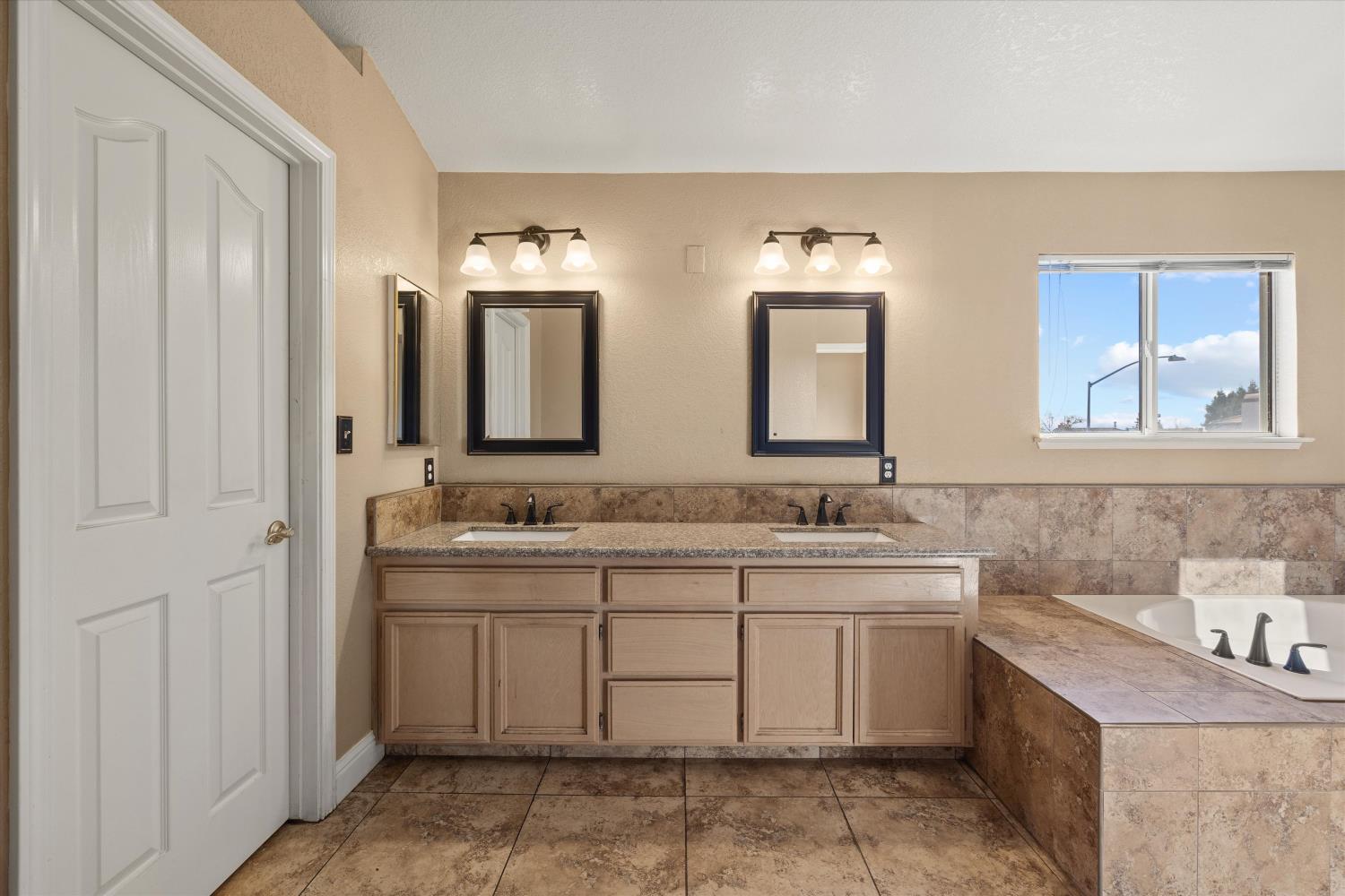 71 Reed Road Oakdale, CA 95361 - Photo 26 of 51