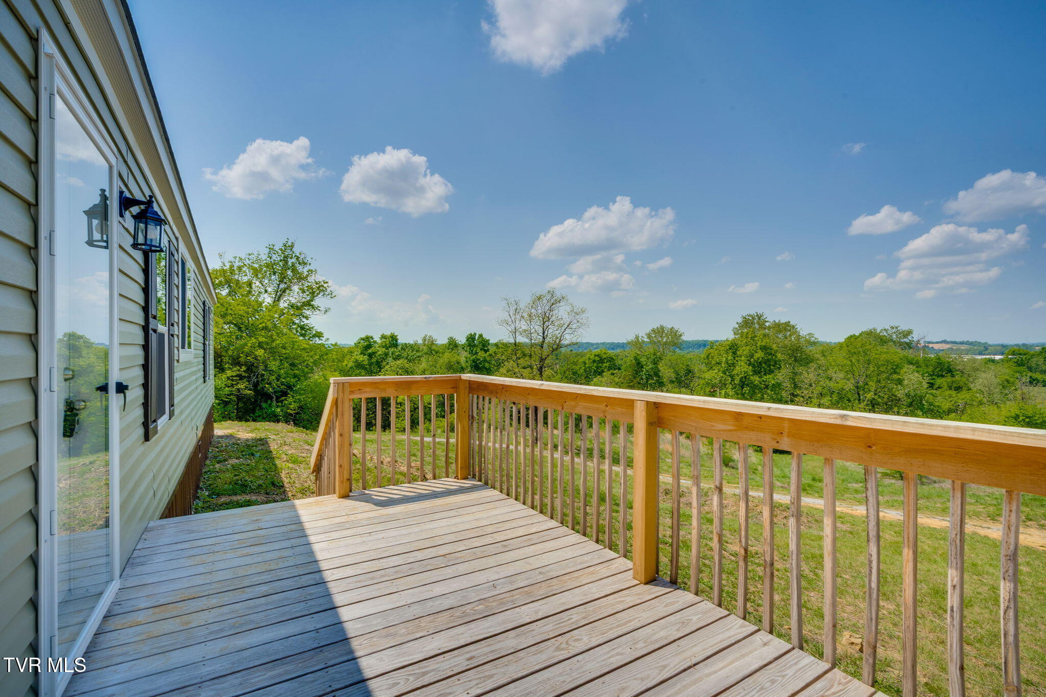 2105 Flea Ridge Road Mohawk, TN 37810 - Photo 11 of 46 002