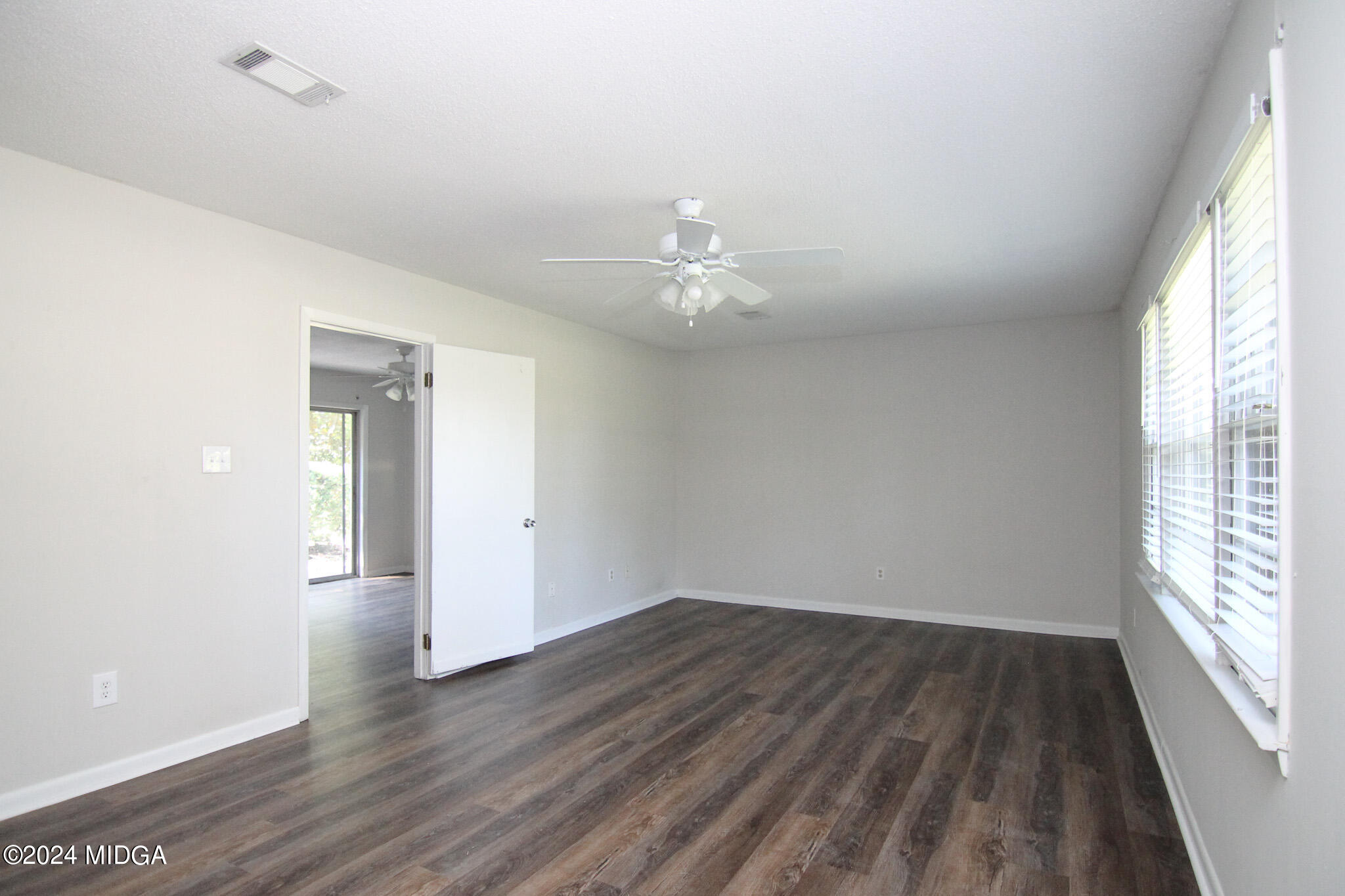 806 Dunbar Road Warner Robins, GA 31093 - Photo 3 of 24 IMG_2511