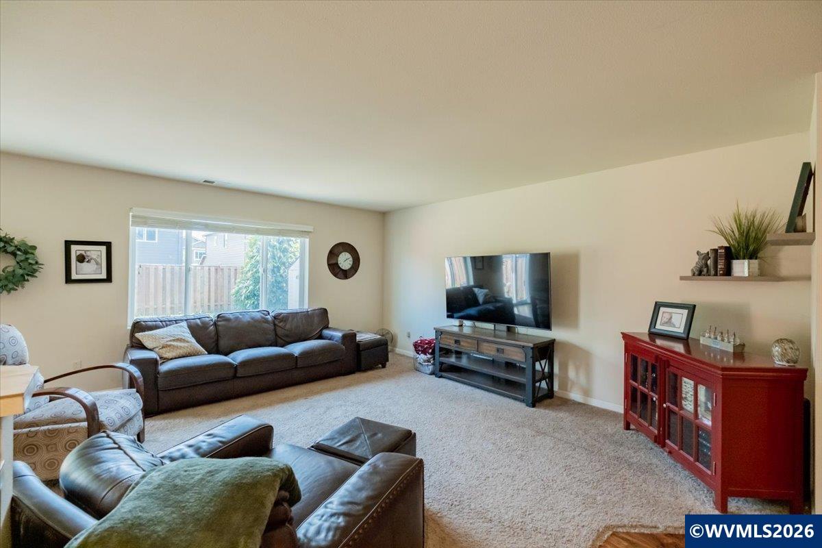 2952 Northwest Persimmon Way Albany, OR 97321 - Photo 4 of 29