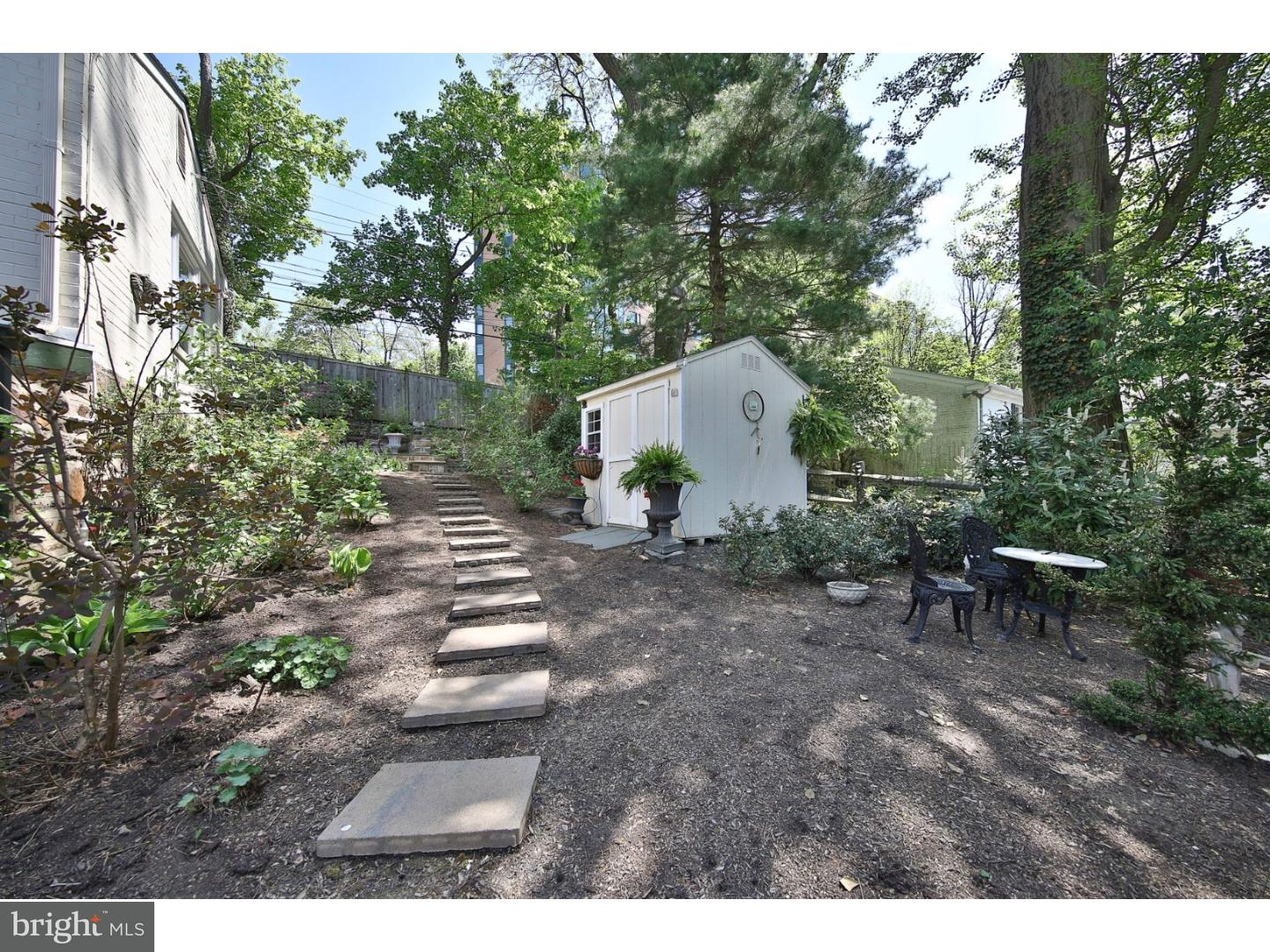 116 Hilltop Road Philadelphia, PA 19118 - Photo 24 of 25 Garden