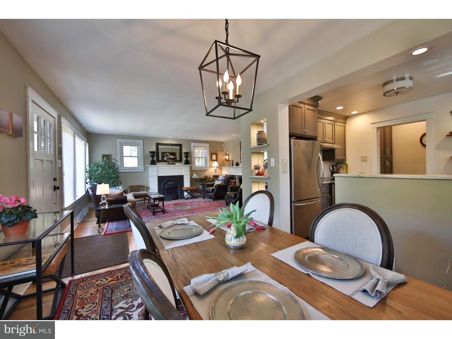 116 Hilltop Road Philadelphia, PA 19118 - Photo 8 of 25 Dining Room
