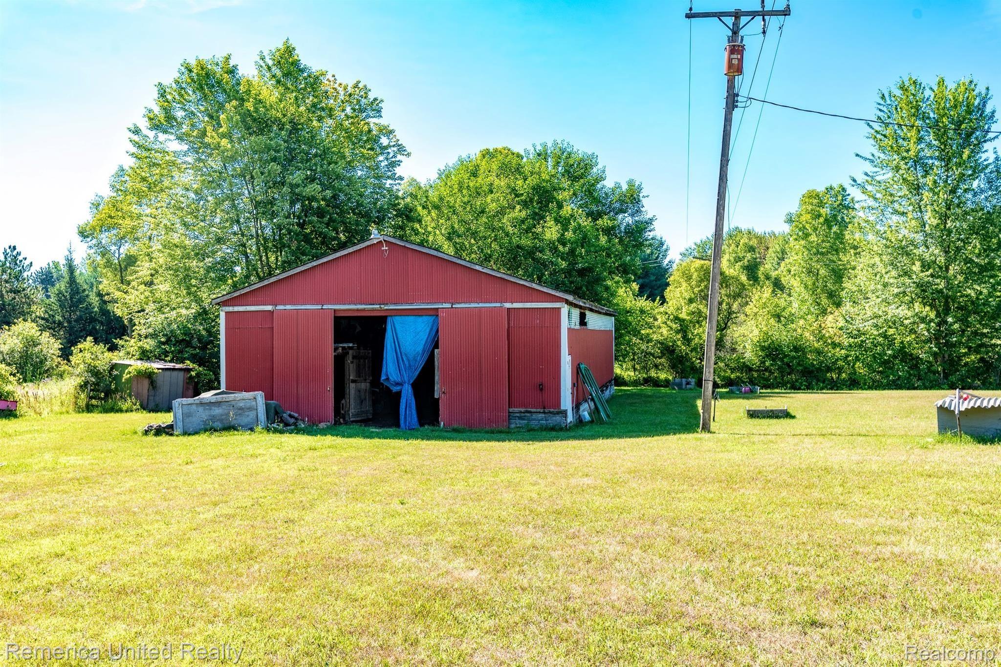 6799 West Sober Road Fowlerville, MI 48836 - Photo 13 of 43 DSC_0133.jpg