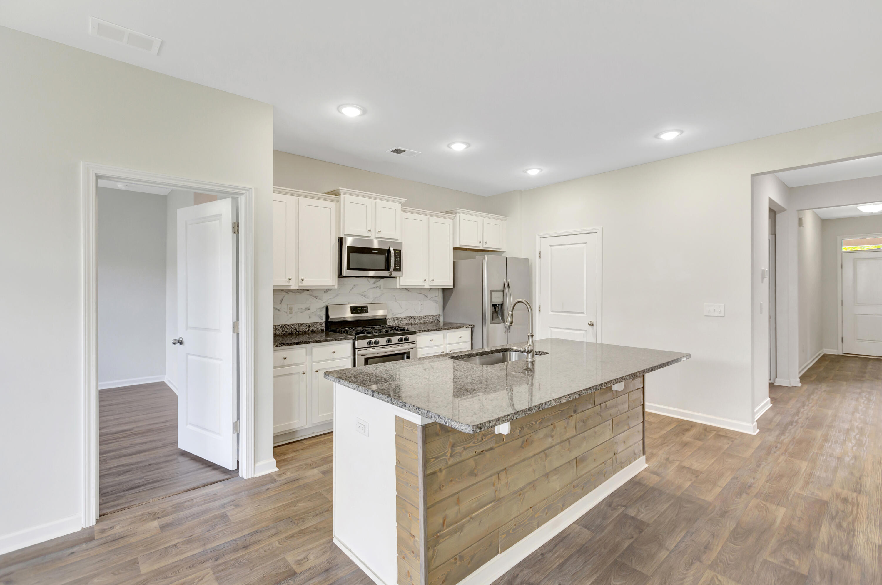 4905 Commodity Way Ladson, SC 29456 - Photo 11 of 35 296A5020