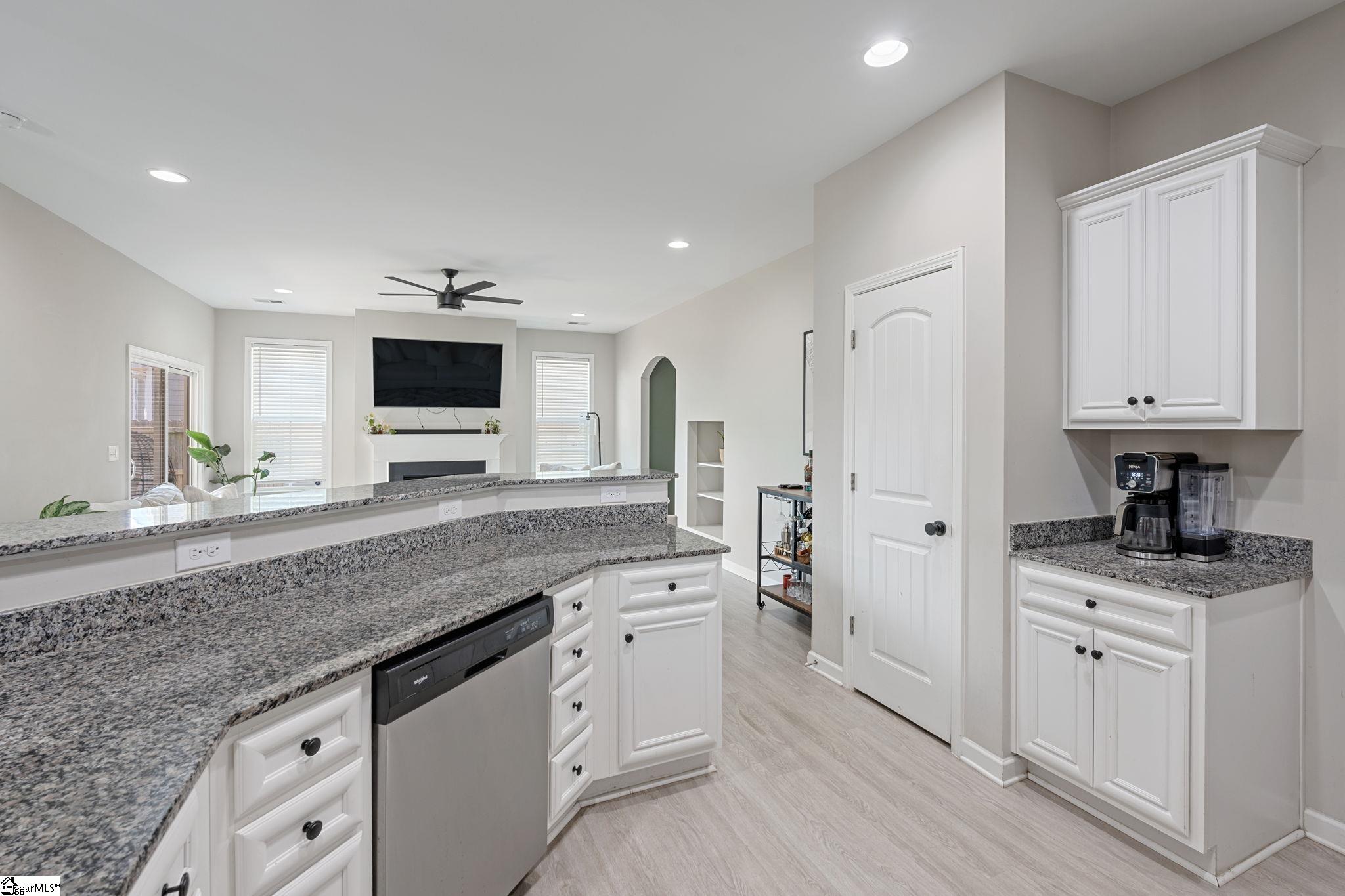 116 Chadmore Street Simpsonville, SC 29680 - Photo 14 of 32 Gallery Image 14