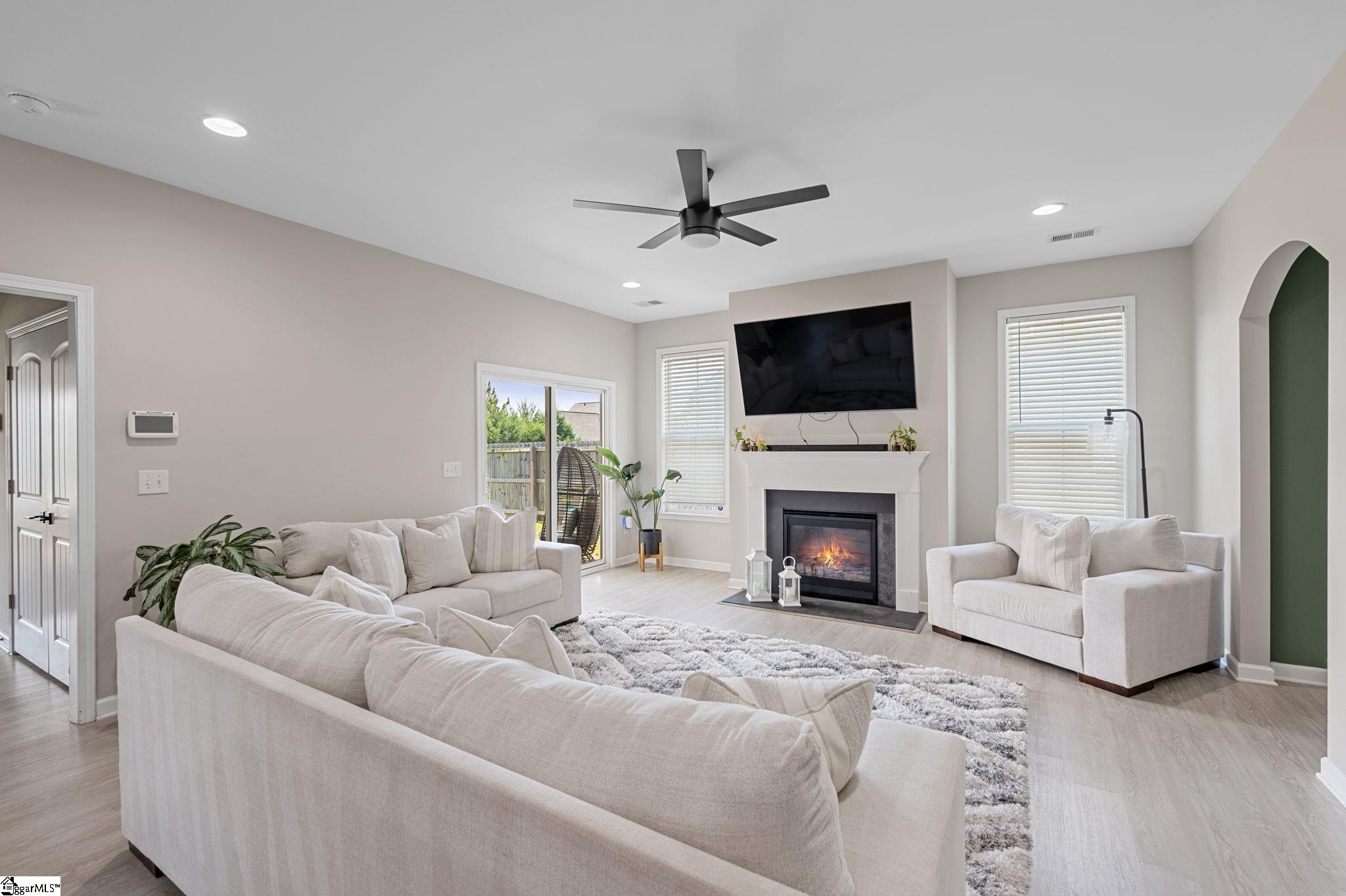 116 Chadmore Street Simpsonville, SC 29680 - Photo 7 of 32 Gallery Image 7
