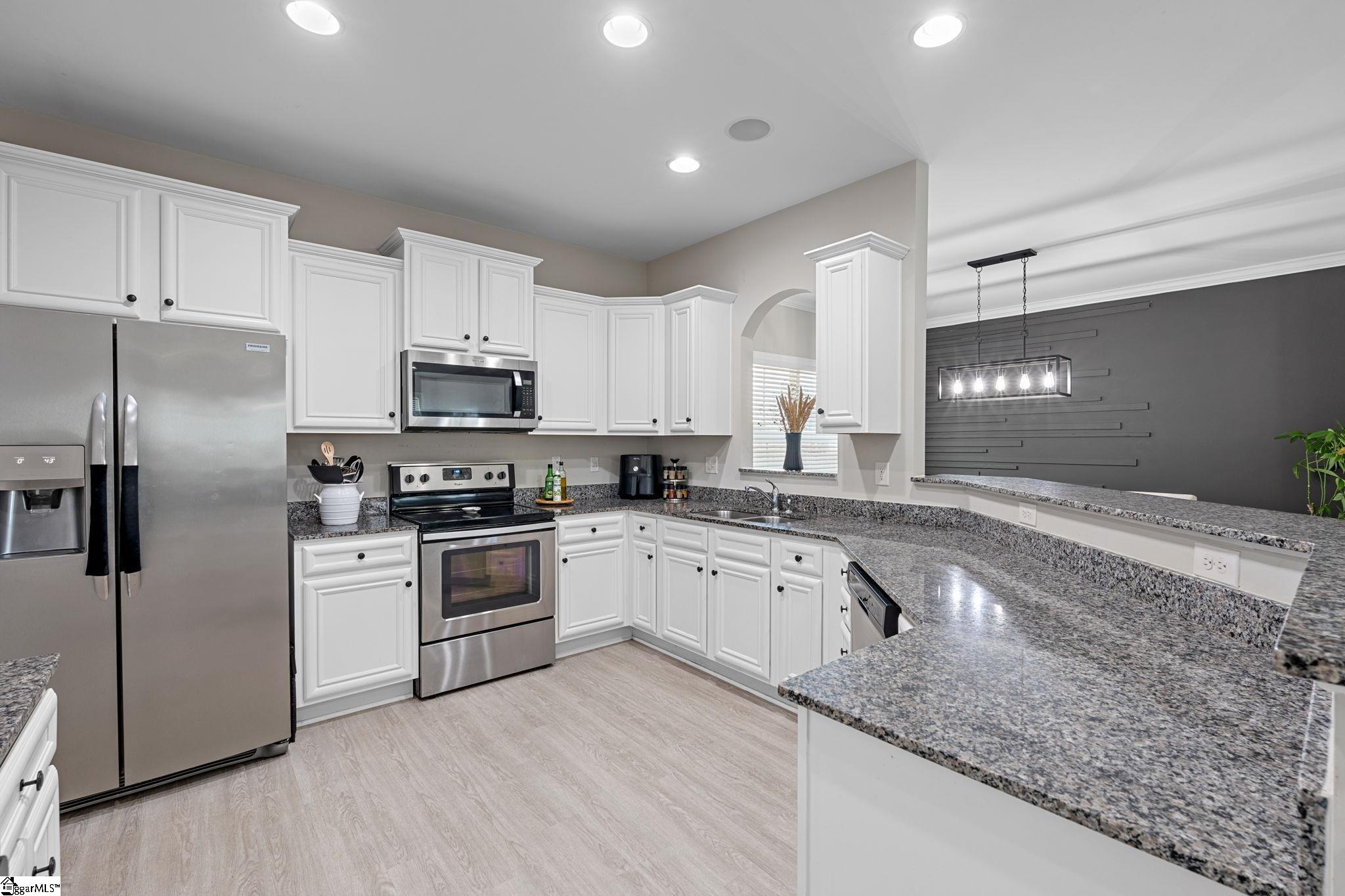 116 Chadmore Street Simpsonville, SC 29680 - Photo 10 of 32 Gallery Image 10