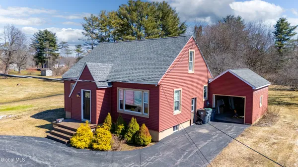 $329,000 | 1323 Midline Road, Amsterdam, NY 12010
