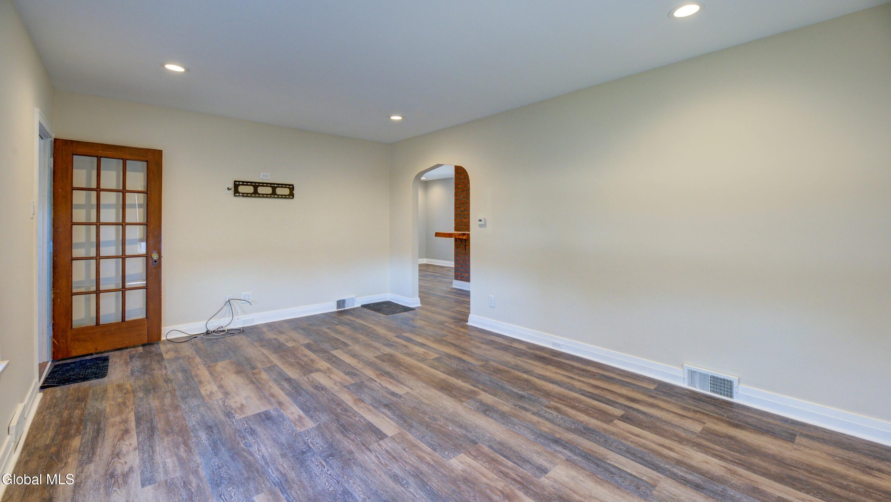 1323 Midline Road Amsterdam, NY 12010 - Photo 23 of 34 1323 Midline Rd-12