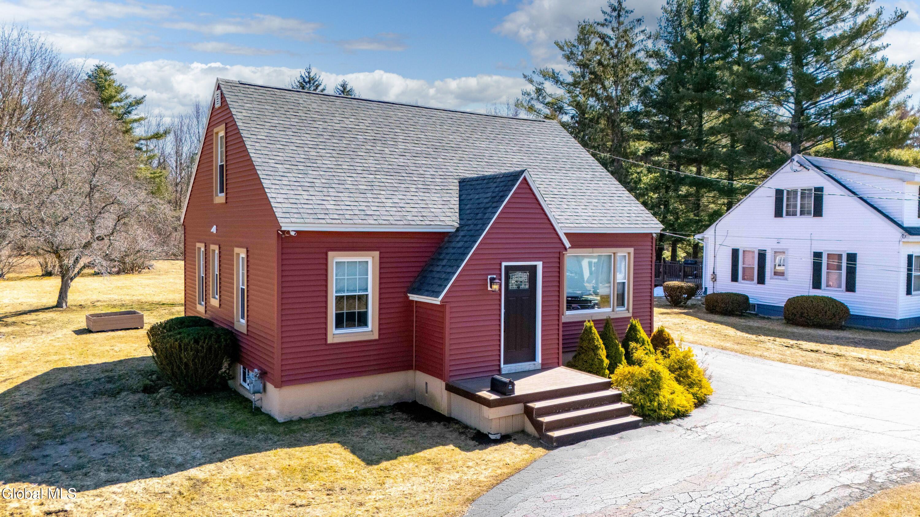 1323 Midline Road Amsterdam, NY 12010 - Photo 4 of 34 1323 Midline Rd-34