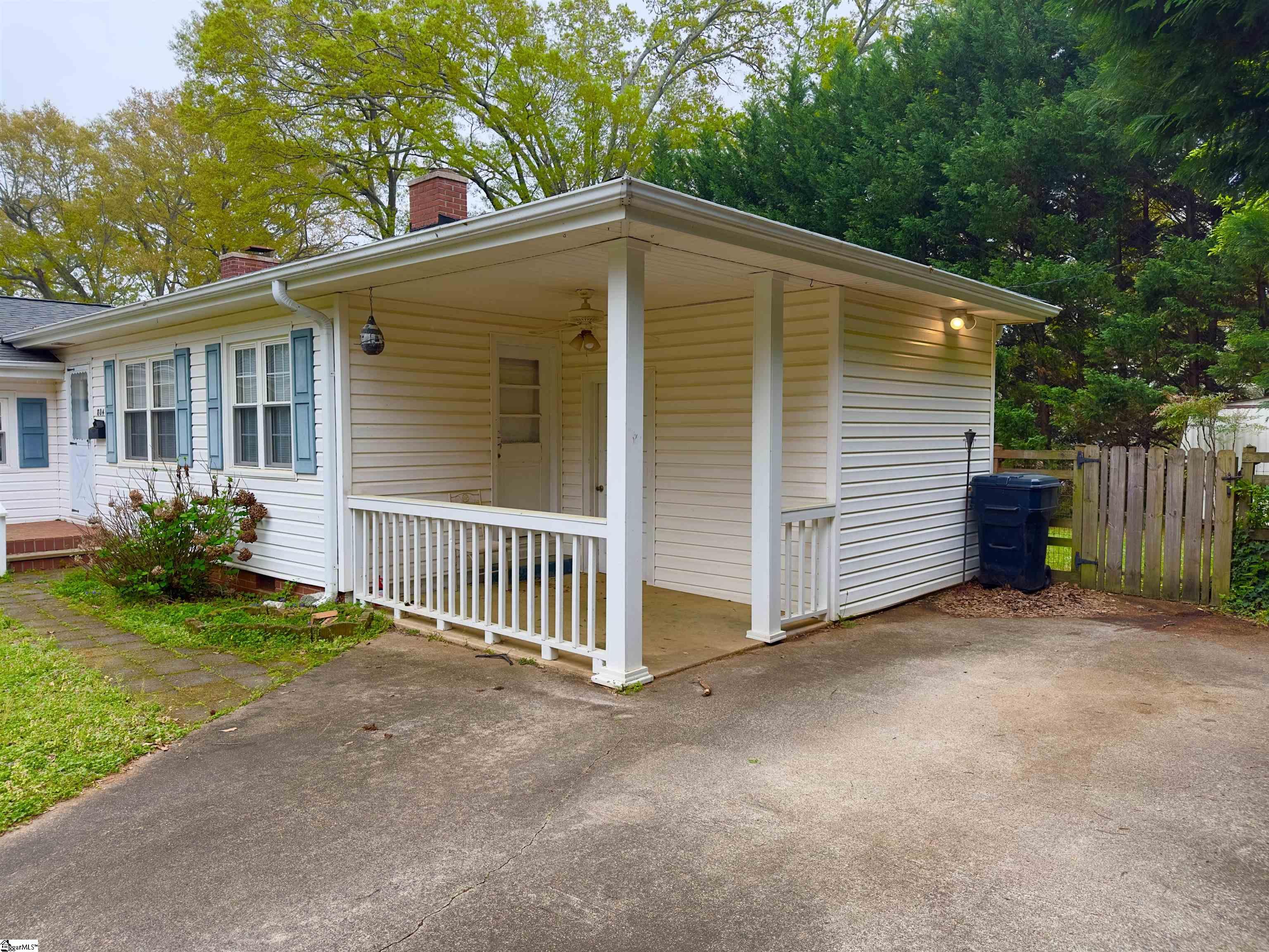 804 Wilson Street Anderson, SC 29621 - Photo 3 of 20