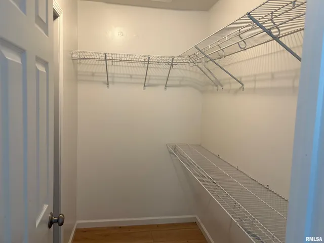 $214,900 | 204 Tulip Drive, Mackinaw, IL 61755