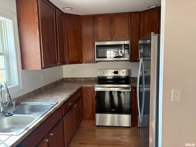 $214,900 | 204 Tulip Drive, Mackinaw, IL 61755