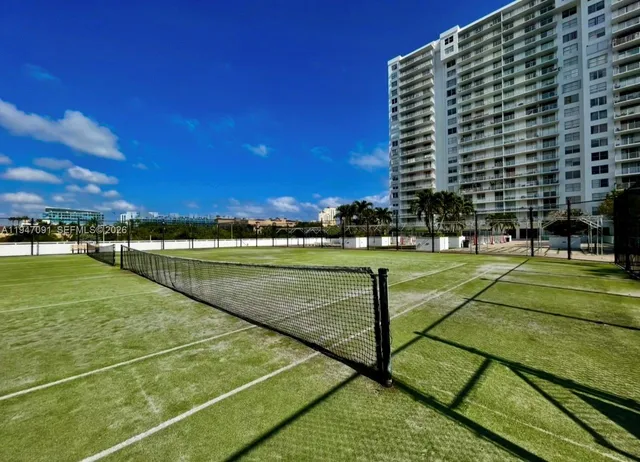 a view of a tennis court