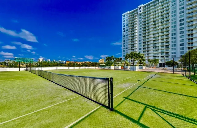 a view of a tennis court