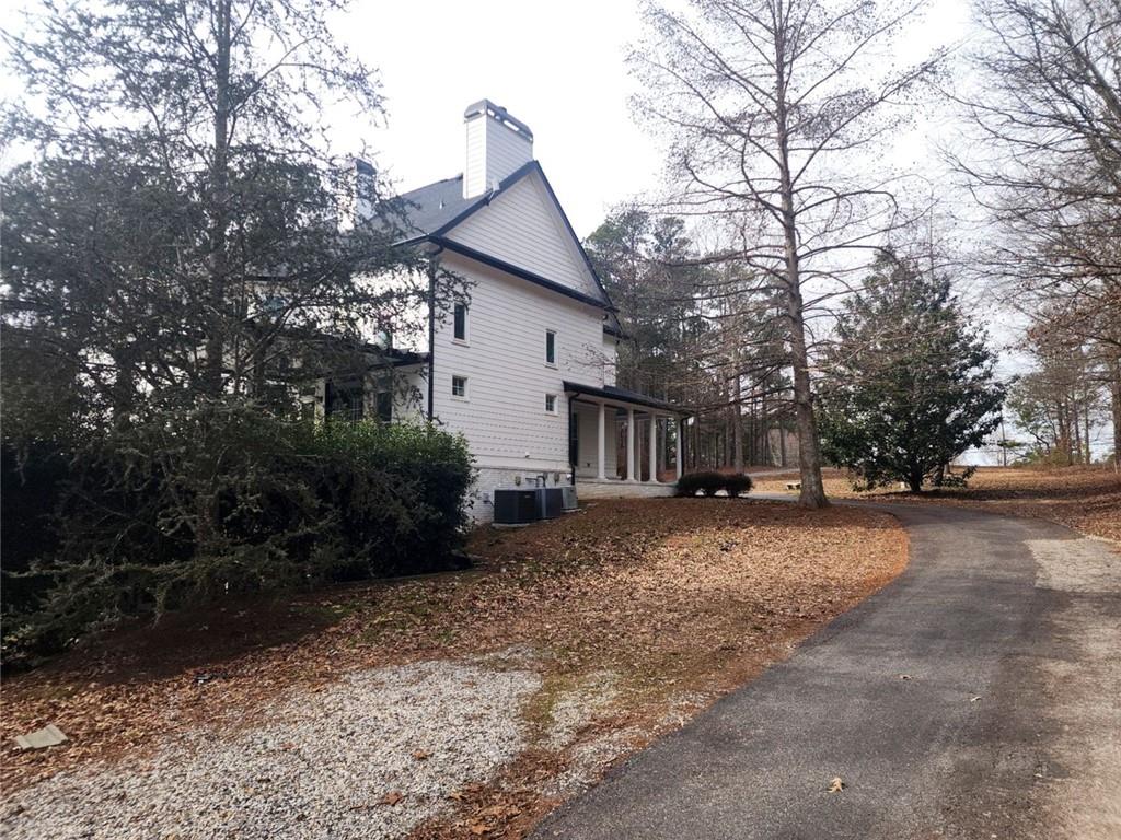 2719 Tribble Mill Road Lawrenceville, GA 30045 - Photo 3 of 33