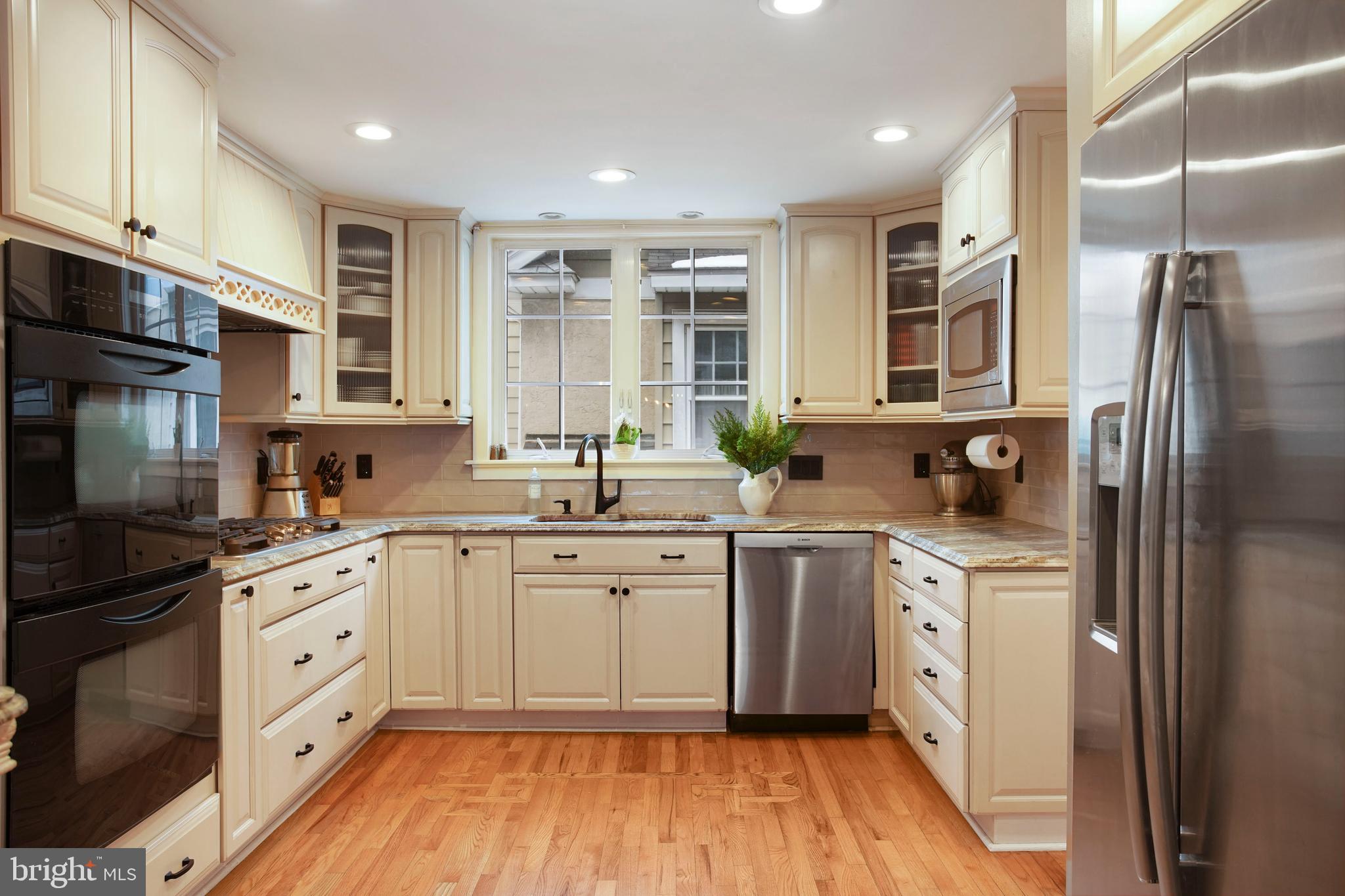 22 Manor Road Paoli, PA 19301 - Photo 15 of 52