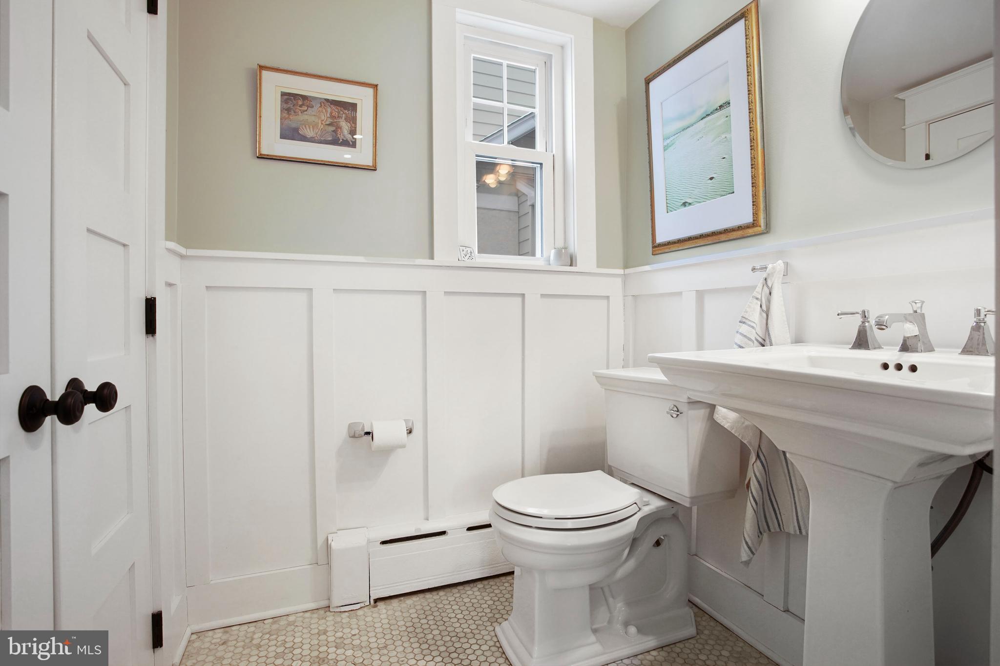 22 Manor Road Paoli, PA 19301 - Photo 19 of 52