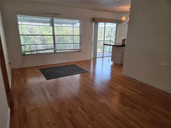 $379,000 | 1220 Country Club Road, Eustis, FL 32726