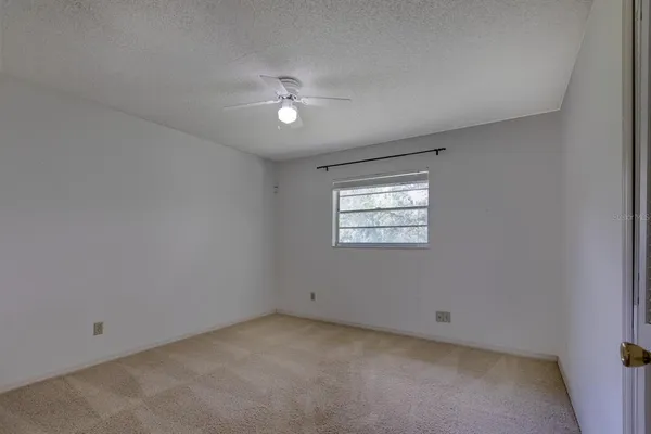 $379,000 | 1220 Country Club Road, Eustis, FL 32726