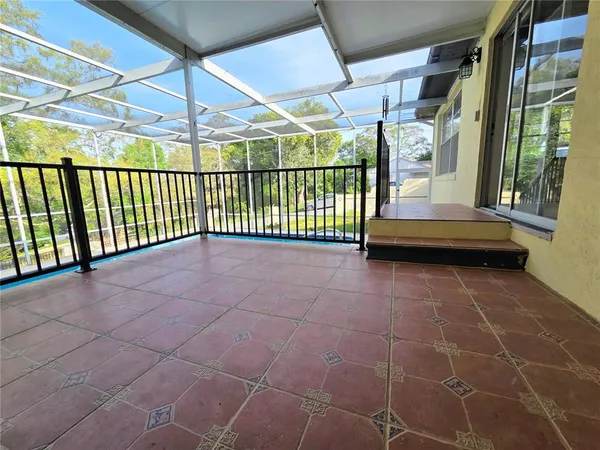 $379,000 | 1220 Country Club Road, Eustis, FL 32726