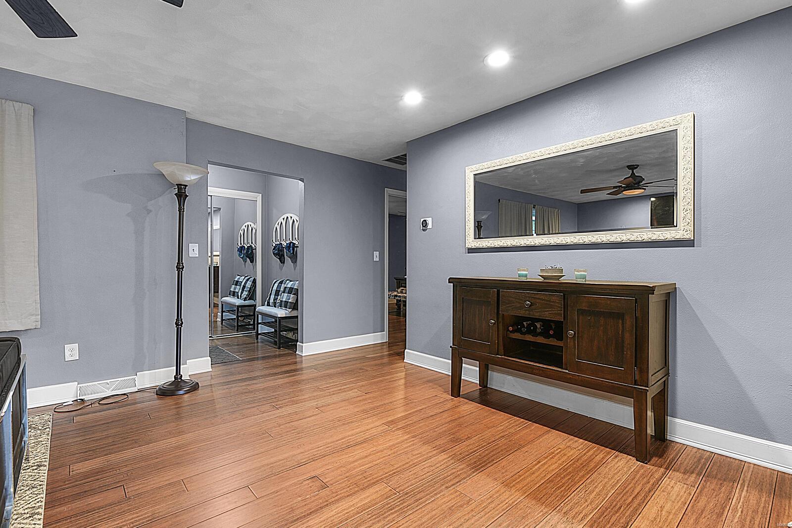 2352 Staunton Road Troy, IL 62294 - Photo 17 of 35 Gallery Image 17