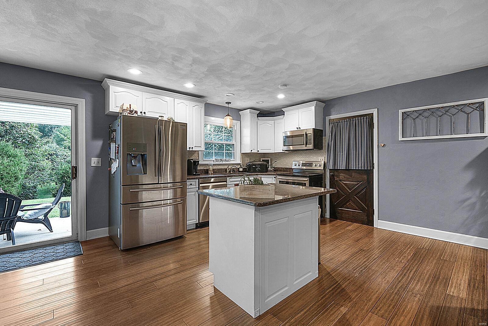2352 Staunton Road Troy, IL 62294 - Photo 20 of 35 Gallery Image 20