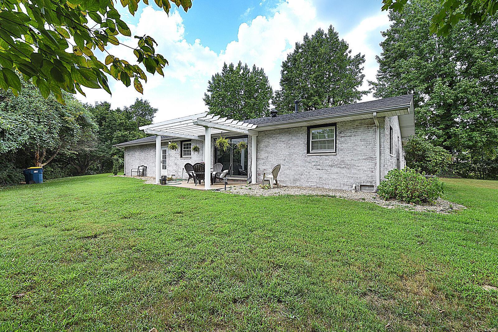 2352 Staunton Road Troy, IL 62294 - Photo 7 of 35 Gallery Image 7