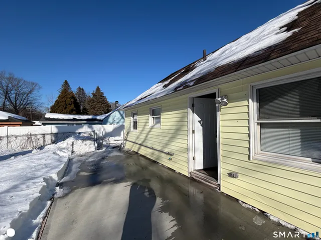 $295,000 | 234 Glen Hills Road, Meriden, CT 06451