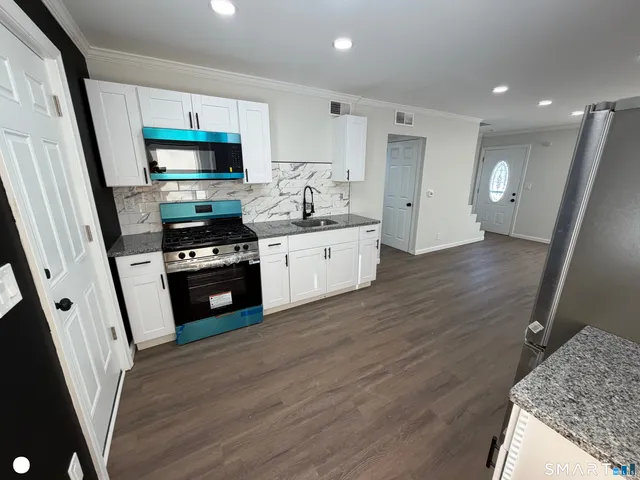 $295,000 | 234 Glen Hills Road, Meriden, CT 06451