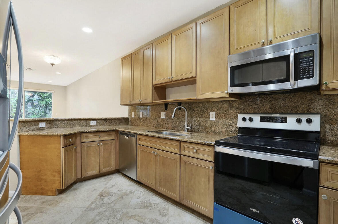 16097 Poppy Seed Circle, Unit 1905 Delray Beach, FL 33484 - Photo 12 of 29 D12