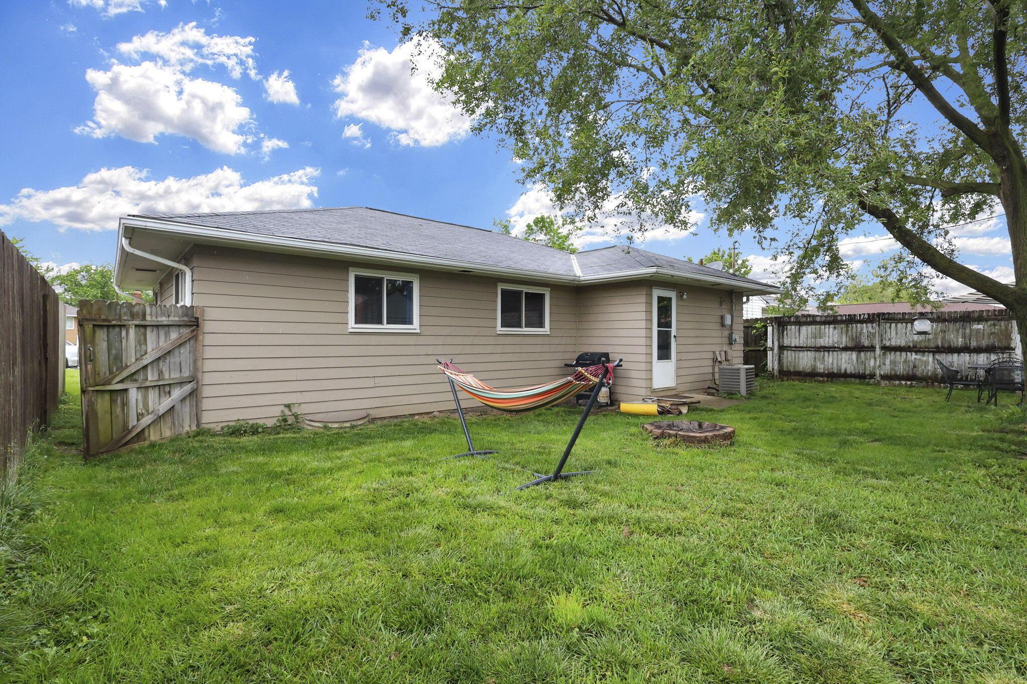 126 Oxley Road Columbus, OH 43228 - Photo 39 of 46