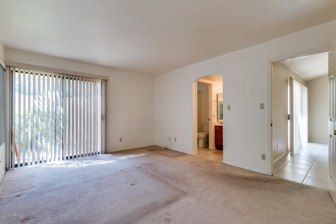 85 West Ranch Road Tempe, AZ 85284 - Photo 17 of 27 SPACIOUS MASTER BEDROOM