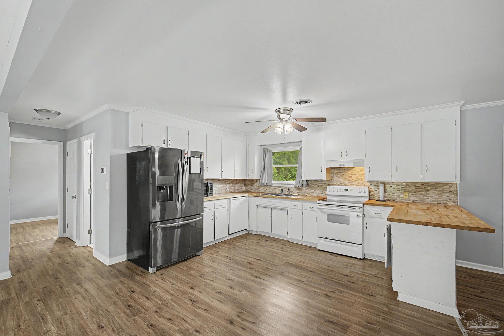 6790 Data Street Pensacola, FL 32504 - Photo 13 of 35