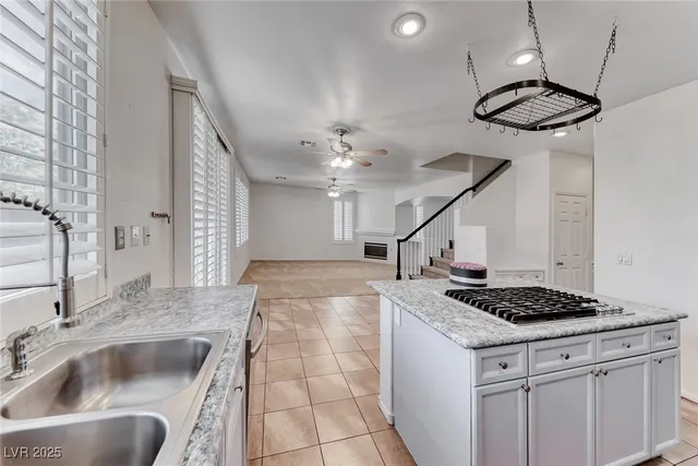 $596,000 | 208 Glendon Street, Henderson, NV 89074