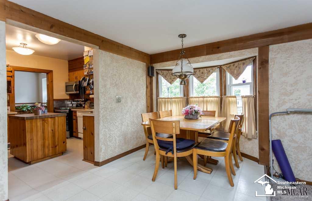 8265 Monroe Road Lambertville, MI 48144 - Photo 14 of 29