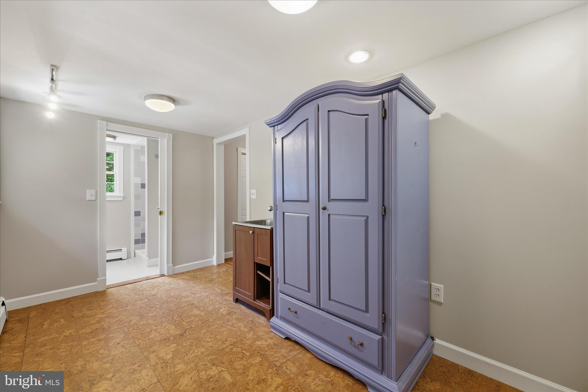 565 Sunset Knoll Road Pasadena, MD 21122 - Photo 23 of 48