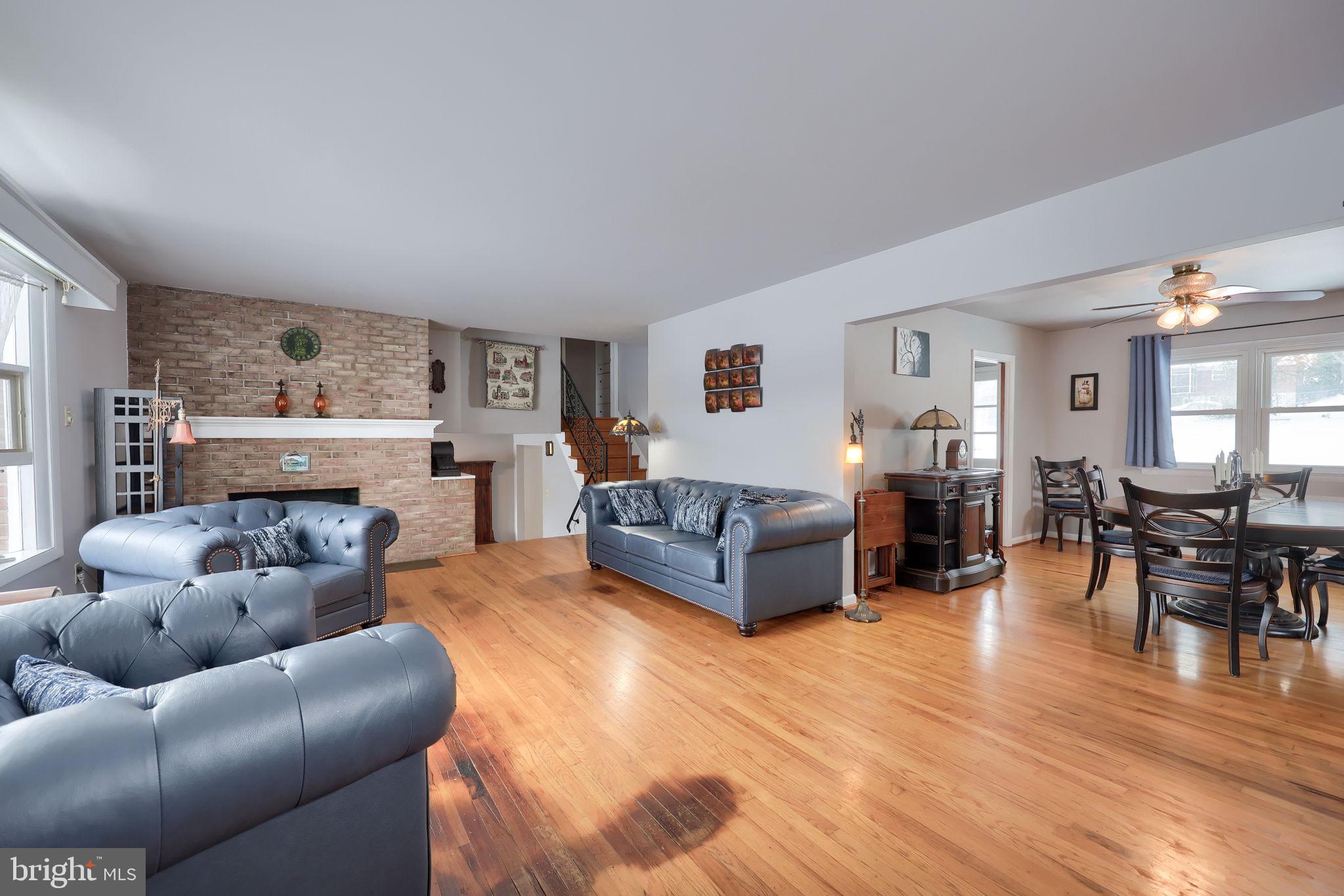 340 Primrose Avenue Lancaster, PA 17601 - Photo 7 of 47 a living room with furniture and wooden floor