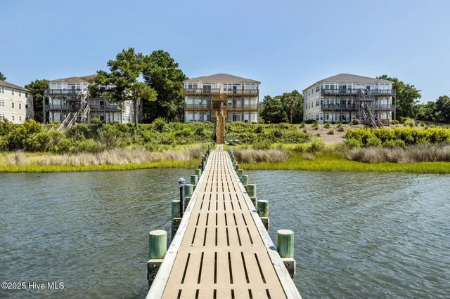 $2,950 | 8632 Sound Drive, Unit A3, Emerald Isle, NC 28594