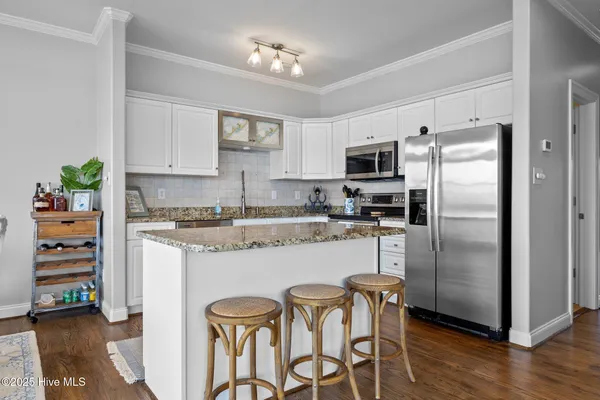 $2,950 | 8632 Sound Drive, Unit A3, Emerald Isle, NC 28594