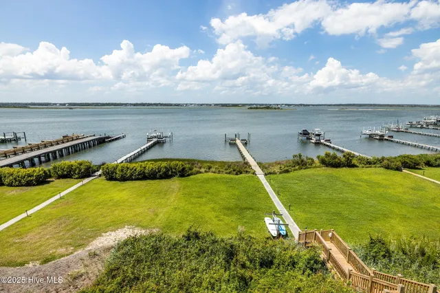 $2,950 | 8632 Sound Drive, Unit A3, Emerald Isle, NC 28594