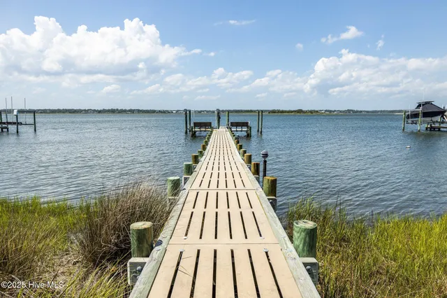 $2,950 | 8632 Sound Drive, Unit A3, Emerald Isle, NC 28594