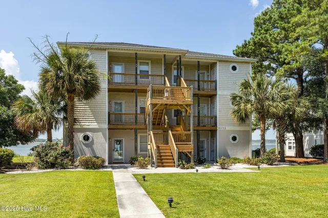 $2,950 | 8632 Sound Drive, Unit A3, Emerald Isle, NC 28594