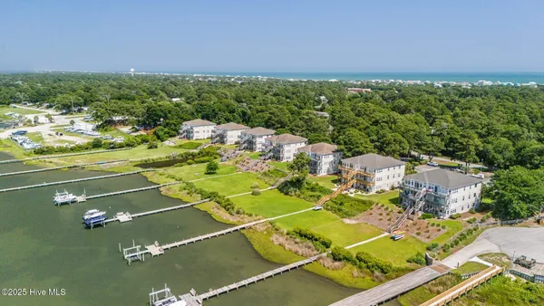 $2,950 | 8632 Sound Drive, Unit A3, Emerald Isle, NC 28594