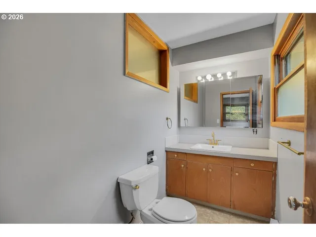 $560,000 | 11780 Southwest 72nd Avenue, Tigard, OR 97223