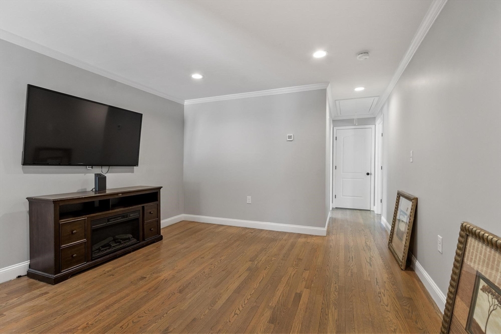 20 South Main Street Clinton, MA 01510 - Photo 16 of 39